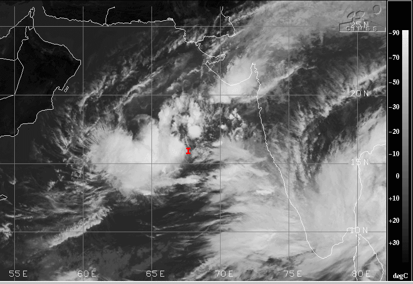 अरब सागर में बना दबाव, फोटो: CIMSS
